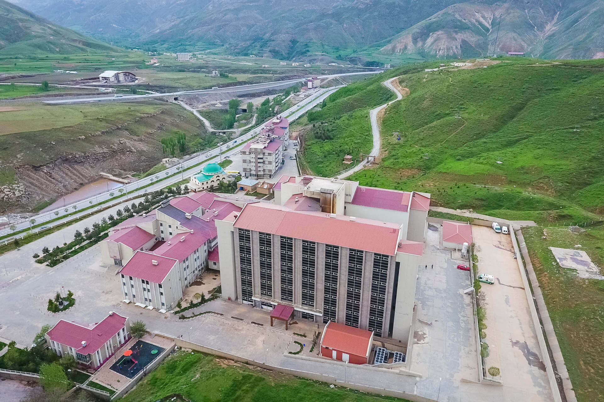 Bitlis Devlet Hastanesi İş İlanları 5 Bitlis Devlet Hastanesi İş Başvuru Formu: Açık Pozisyonlar ve Başvuru Adımları