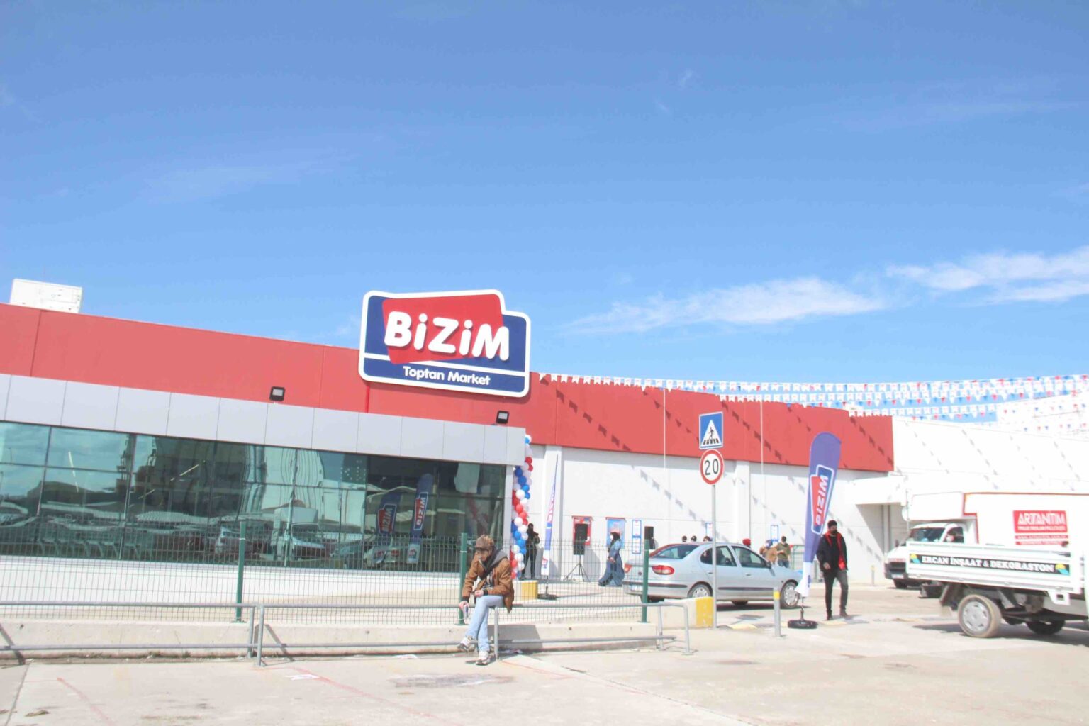 Bizim Toptan İş İlanları 5 Bizim Toptan İş Başvuru Formu: Açık Pozisyonlar ve Başvuru Adımları