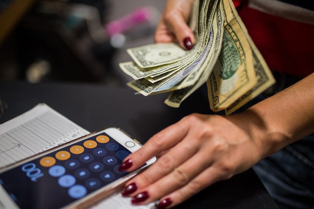 Yan Gelir Elde Etme Yöntemleri: Ek İş Fikirleri 5 Yan İşten Tam Zamanlı İse Geçiş